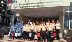 Глава госадминистрации встретился с кадетами и суворовцами Глава госадминистрации встретился с кадетами и суворовцами