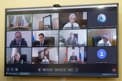 Президент провел селекторное совещание Президент провел селекторное совещание