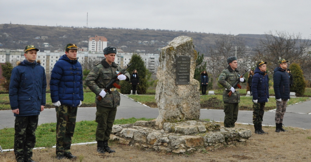 возложение обелиск 1