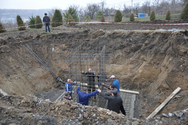 памятник 13 марта 2