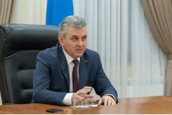 Президент провел рабочее совещание с руководителями органов госвласти и управления Президент провел рабочее совещание с руководителями органов госвласти и управления