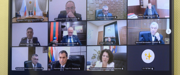 Президент провел селекторное совещание с главами госадминистраций