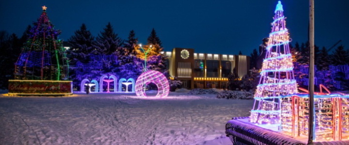 В республике стартует конкурс на лучшее новогоднее и рождественское оформление городов и районов В республике стартует конкурс на лучшее новогоднее и рождественское оформление городов и районов