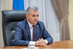 Президент провел селекторное совещание по текущей ситуации в городах и районах республики Президент провел селекторное совещание по текущей ситуации в городах и районах республики