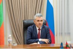 Президент провел завершающее текущий год совещание с руководителями органов государственной власти и управления Президент провел завершающее текущий год совещание с руководителями органов государственной власти и управления