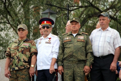 12 (1) (1) (1) (1) (1) (1) (1) (1) (1) (1) (1) (1)