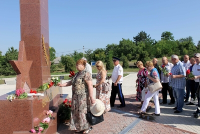 Рыбничане возложили цветы в знак памяти о ветеранах боевых действий 