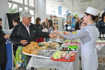 Дегустационная акция «Покупай приднестровское!» проходит в Рыбнице