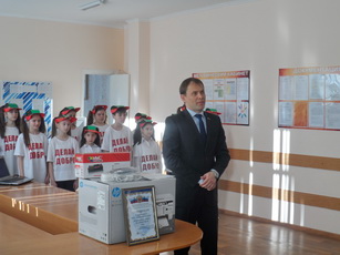 Рыбницкие образовательные учреждения получили в дар от Посольства РФ  оргтехнику
