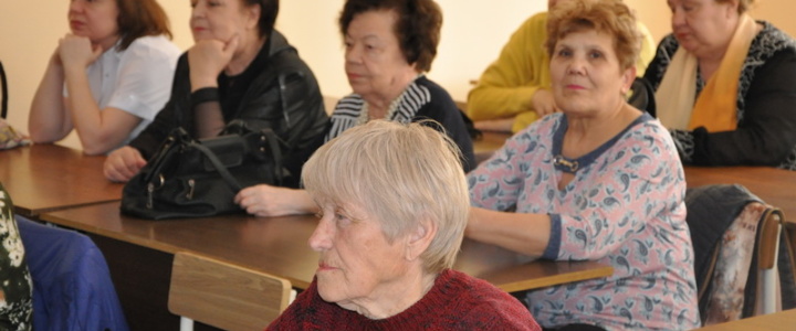 В Рыбнице открылись бесплатные компьютерные курсы для пожилых людей и инвалидов