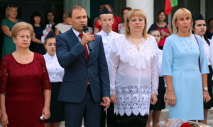 В школах города и района прошли торжественные линейки