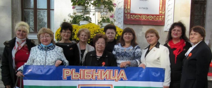 Рыбничане посетили торжественное собрание, посвященное 100-летию ВЛКСМ