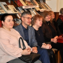 Юрий Молдовский принял участие в презентации книги поэтессы Марины Сычевой (2)