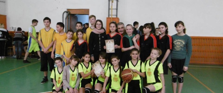 В селе Мокра состоялся баскетбольный фестиваль