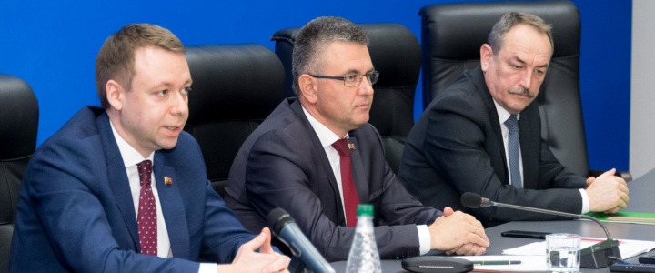 Вячеслав Фролов принял участие в расширенном совещании с руководством республики