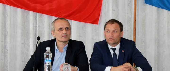 Вячеслав Фролов принял участие во внеочередной сессии горрайcовета