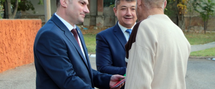 Глава района Виктор Тягай поздравил жителей Попенок с юбилеем села