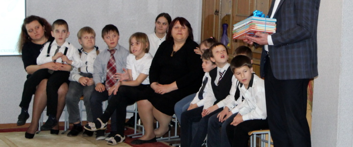 Виктор Тягай посетил коррекционную школу-детский сад