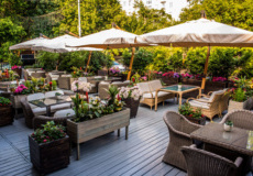 В Северной столице начали работать террасы кафе и ресторанов В Северной столице начали работать террасы кафе и ресторанов