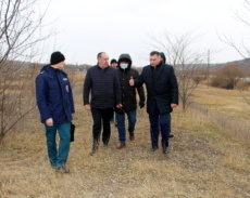 Специалисты проверили состояние дамб вдоль русла Днестра Специалисты проверили состояние дамб вдоль русла Днестра