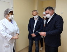 Глава госадминистрации проверил, как проходит вакцинация Глава госадминистрации проверил, как проходит вакцинация