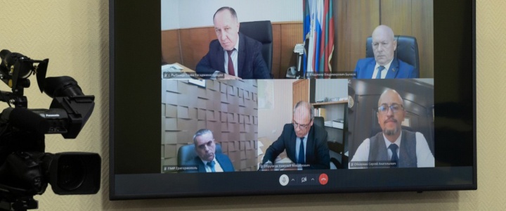 Вадим Красносельский провел рабочее совещание с руководством органов госвласти и управления