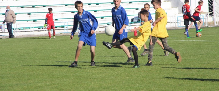 В Рыбнице состоялись финальные игры турнира «Кожаный мяч»