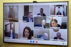 Президент провел селекторное совещание Президент провел селекторное совещание