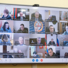 Глава государства провел заседание оперативного штаба