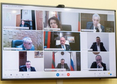 Глава государства провел селекторное совещание для выяснения текущей ситуации в городах и районах республики