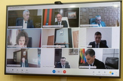 Президент провел аппаратное совещание с главами госадминистраций