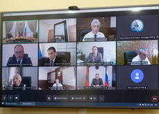 Президент провел селекторное совещание