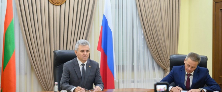 Президент провел селекторное совещание Президент провел селекторное совещание