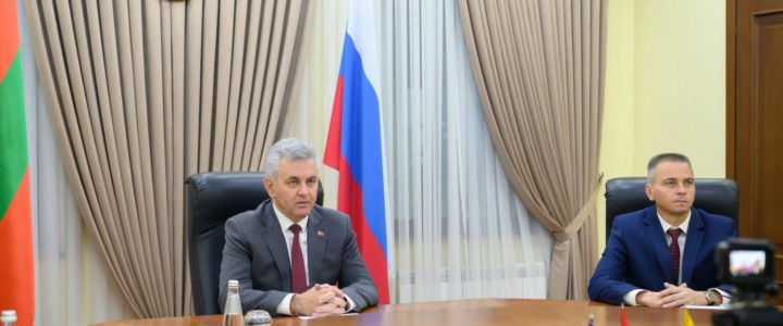Президент ПМР провел еженедельное пленарное заседание