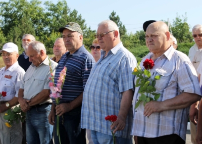 Рыбничане возложили цветы в знак памяти о ветеранах боевых действий 